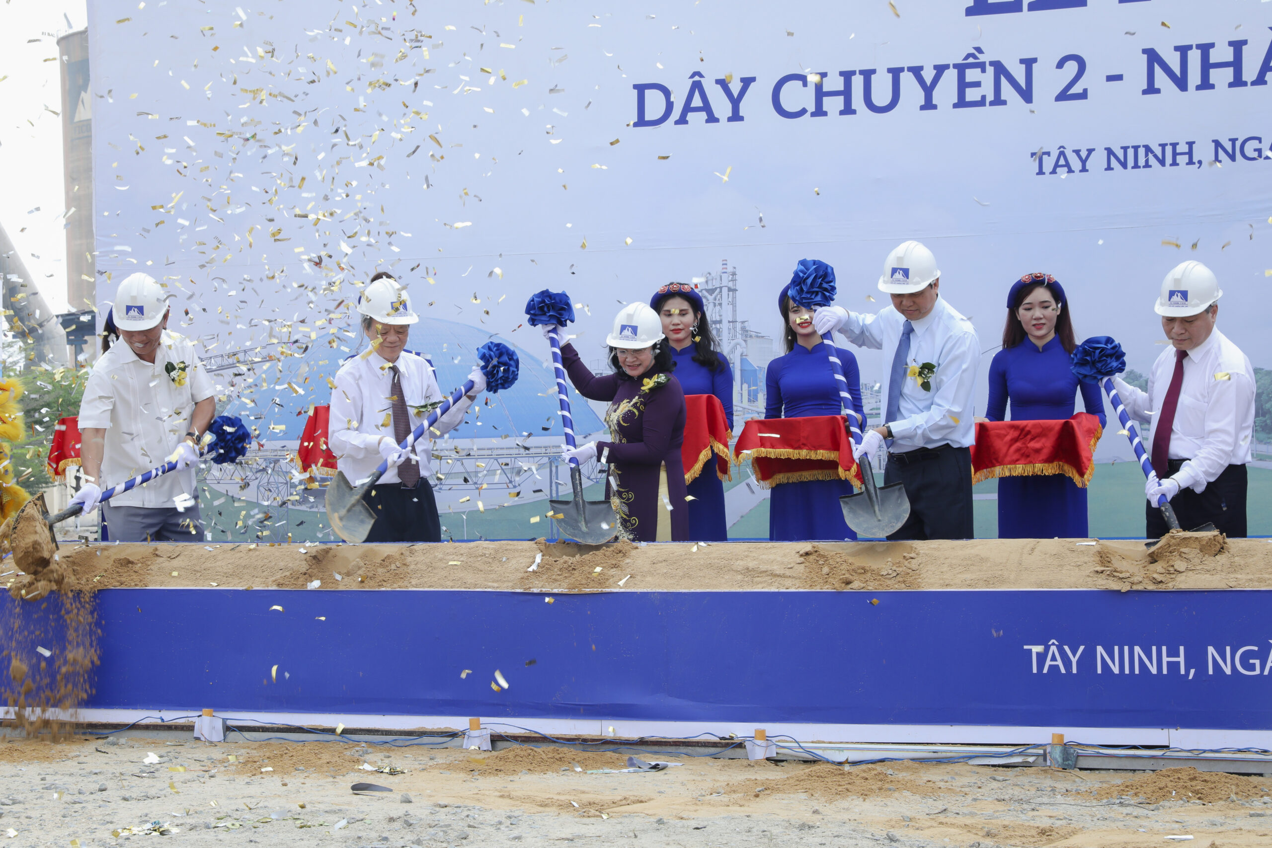 Tìm hiểu về bài văn khấn thổ công trong buổi lễ động thổ
