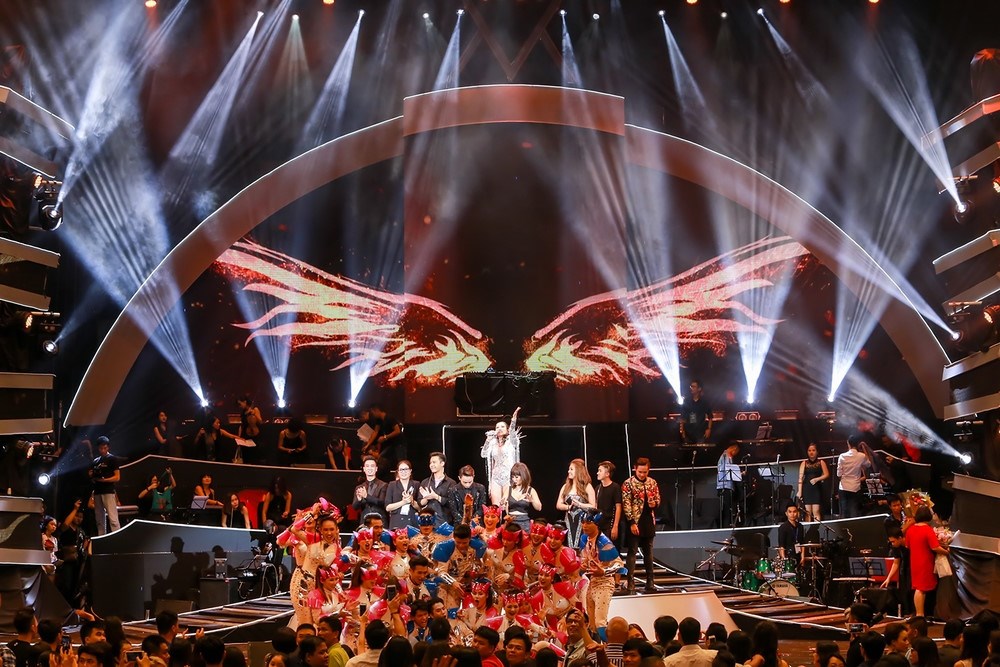 Các thiết bị âm thanh ánh sáng cần có trong một buổi Live Show Ca Nhạc