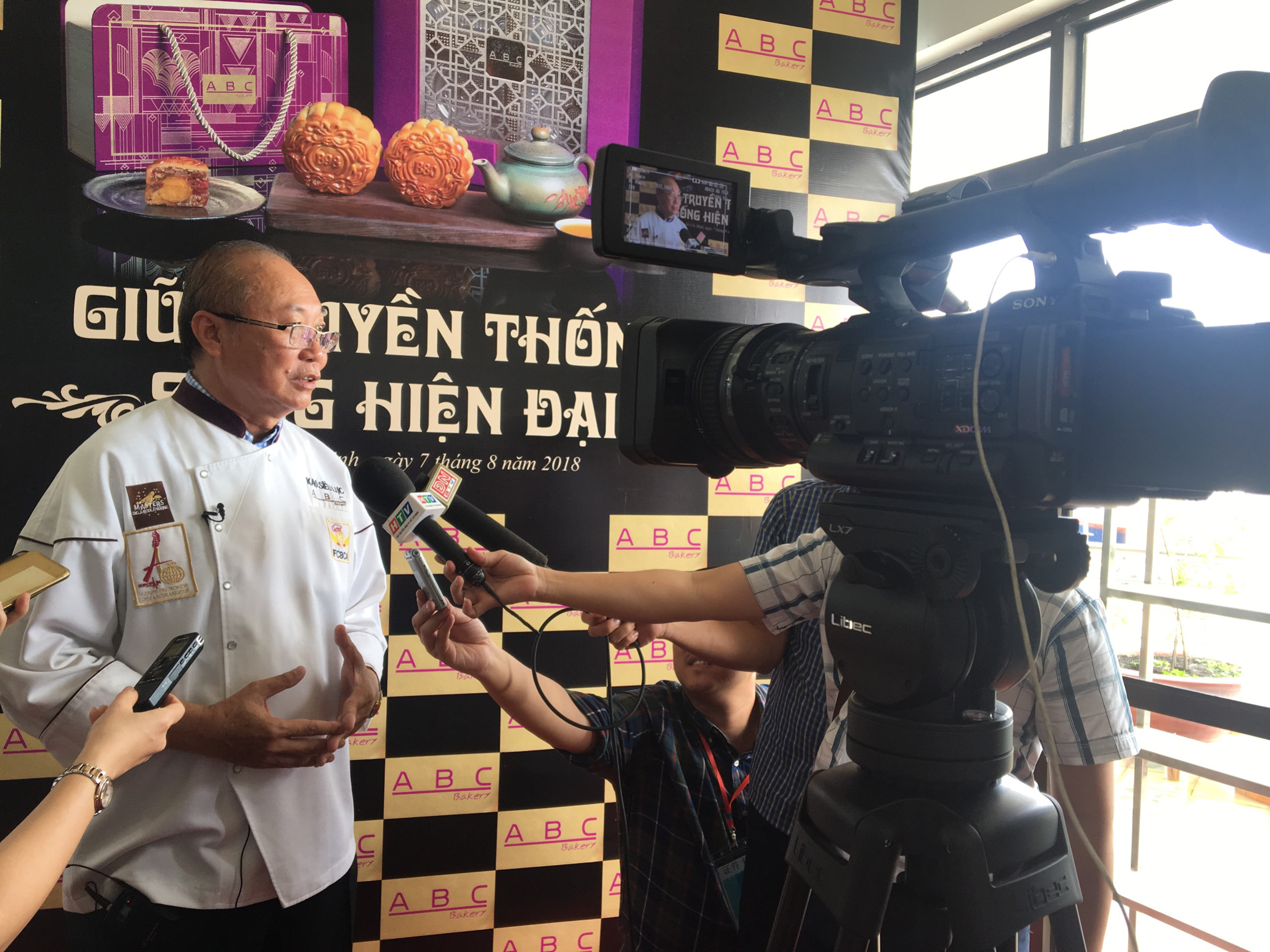 Lễ ra mắt sản phẩm bánh trung thu ABC Bakery trên đất Mỹ