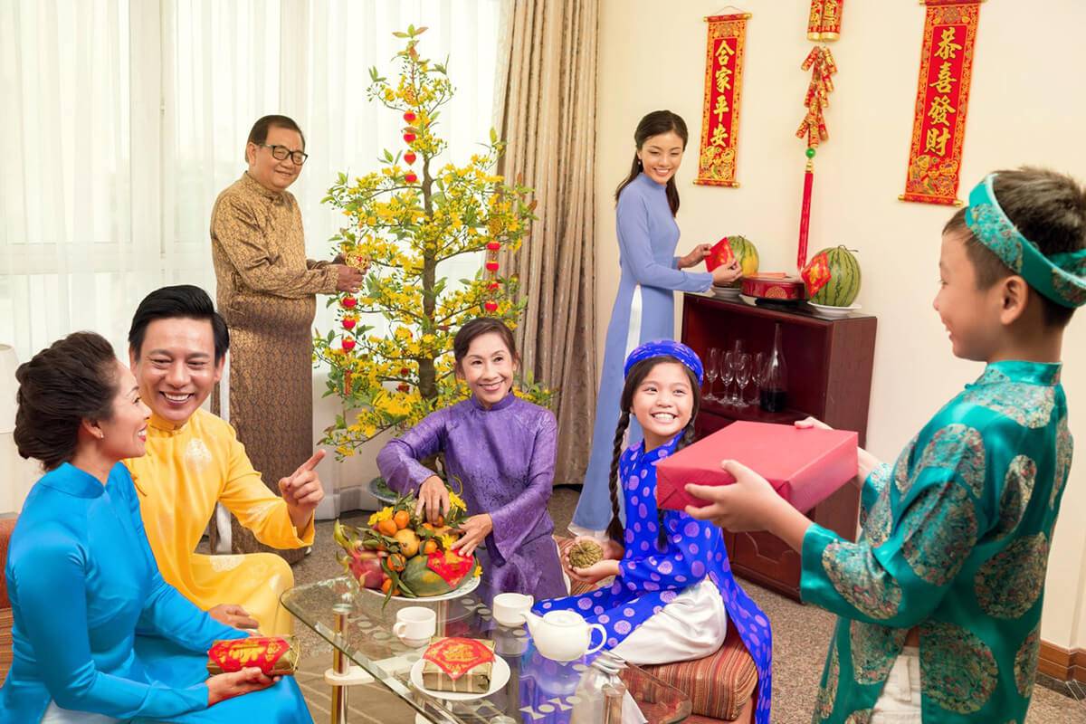 Ý nghĩa mâm cơm tất niên trong ngày Tết Âm lịch người Việt Nam