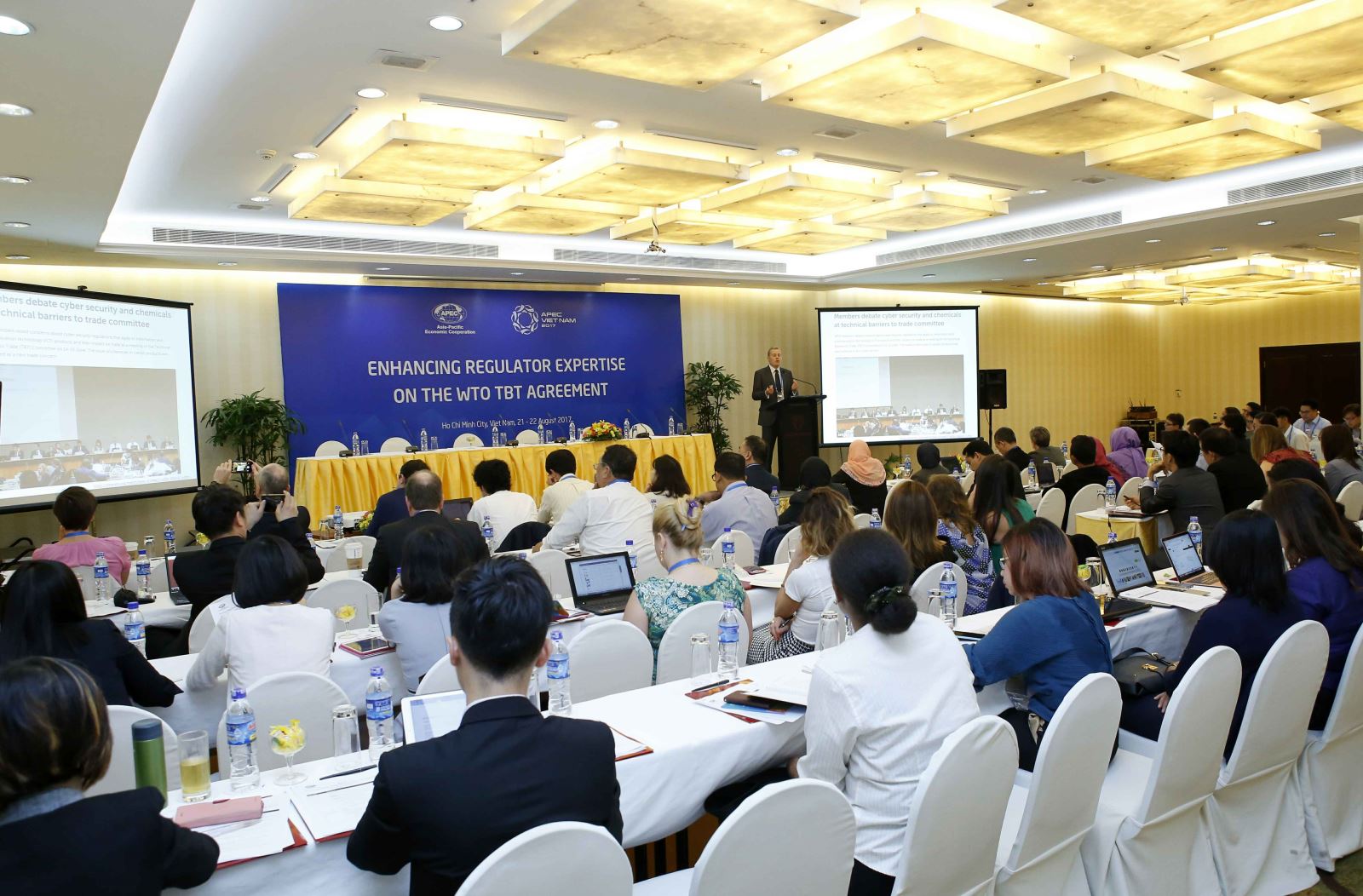 Quy định về tổ chức hội thảo doanh nghiệp cần biết