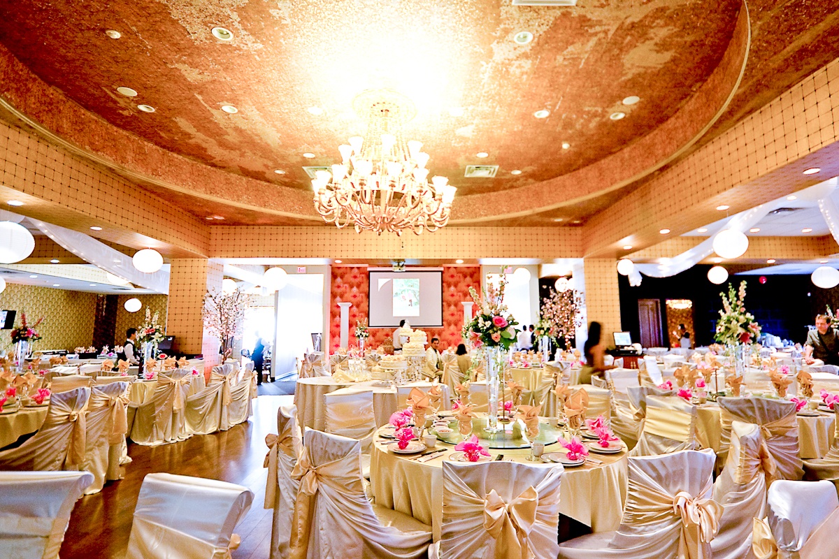 Chi phí tổ chức Year End Party doanh nghiệp cần biết