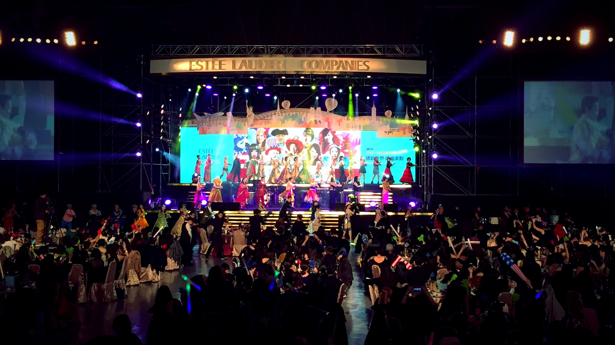 Chủ đề cho Year End Party ý nghĩa sôi động cho doanh nghiệp