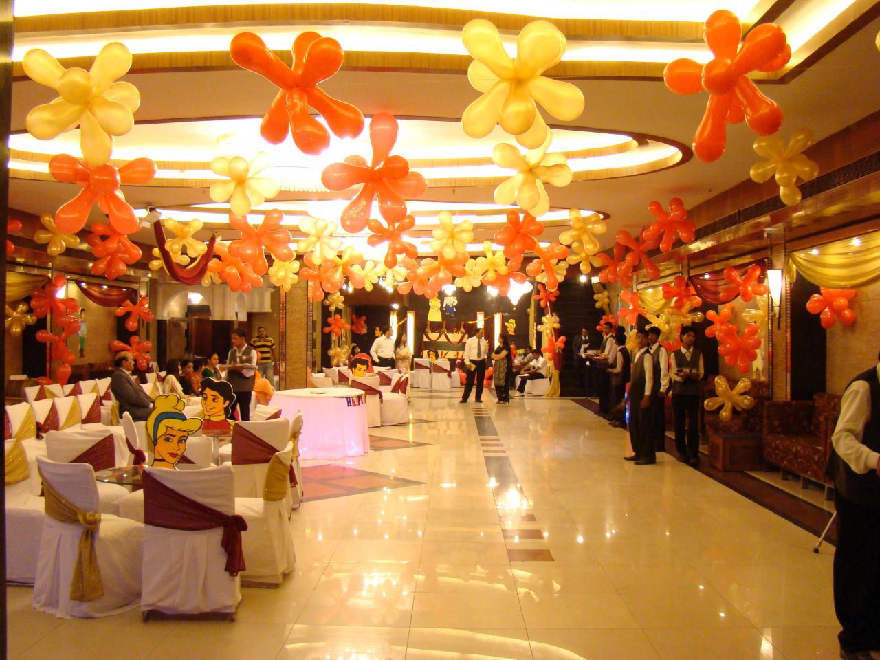 Các ý tưởng trang trí Year End Party mới lạ và độc đáo