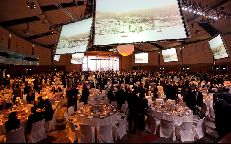 Hướng dẫn tổ chức Gala Dinner cuối năm hoành tráng cho doanh nghiệp