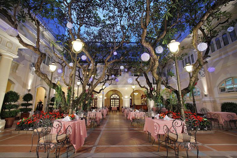 Top những nhà hàng tổ chức Year End Party sang trọng, đẳng cấp
