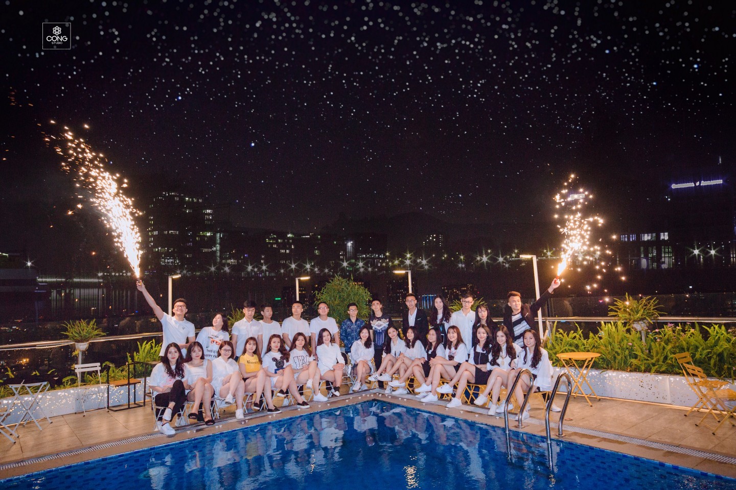 Ý tưởng tiệc prom cuối năm độc đáo cho doanh nghiệp