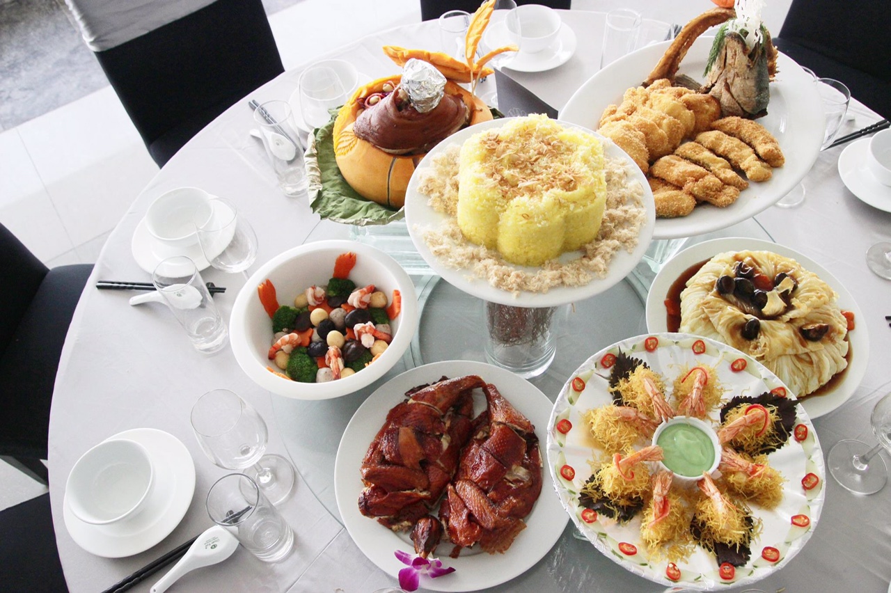 Gợi ý menu gala dinner tối giản nhất
