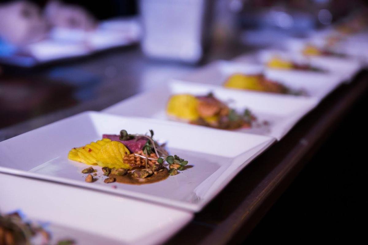 Lựa chọn menu tiệc tất niên hoàn hảo cho dịp cuối năm