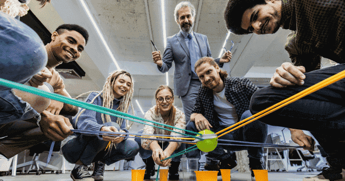 chương trình team building doanh nghiệp trong nhà