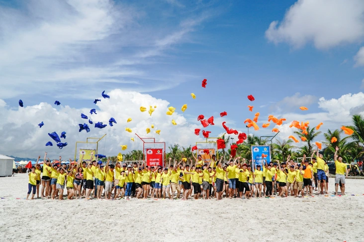 Team Building trong Company Trip Nha Trang