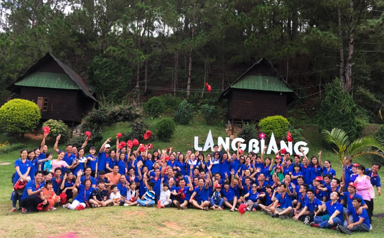 team building Đà Lạt tại LangBiang