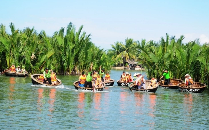 Cyber Show tổ chức Company Trip Đồng Nai cho doanh nghiệp