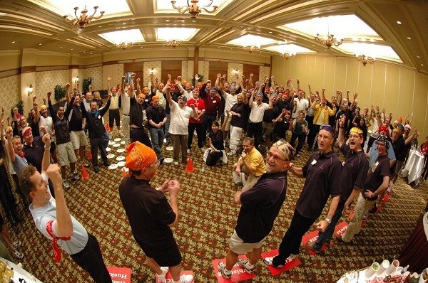4 Trò chơi Team Building Trong Nhà vui nhộn có thể tổ chức tại văn phòng
