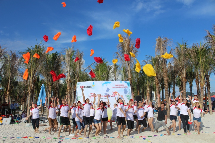 Gala Dinner Team Building là gì? Cách tổ chức gala dinner team building