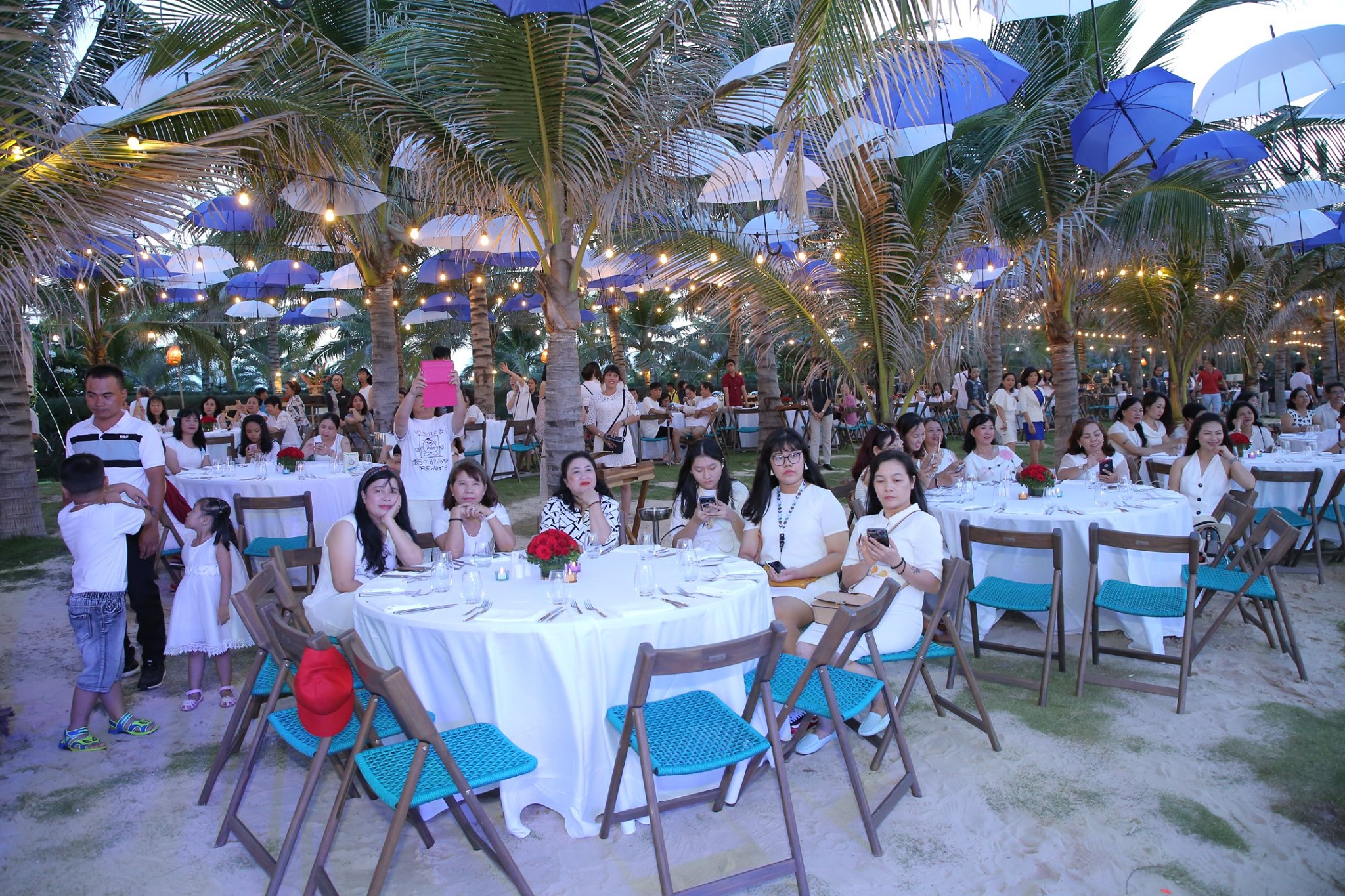 Địa Điểm Tổ Chức Gala Dinner Ngoài Trời