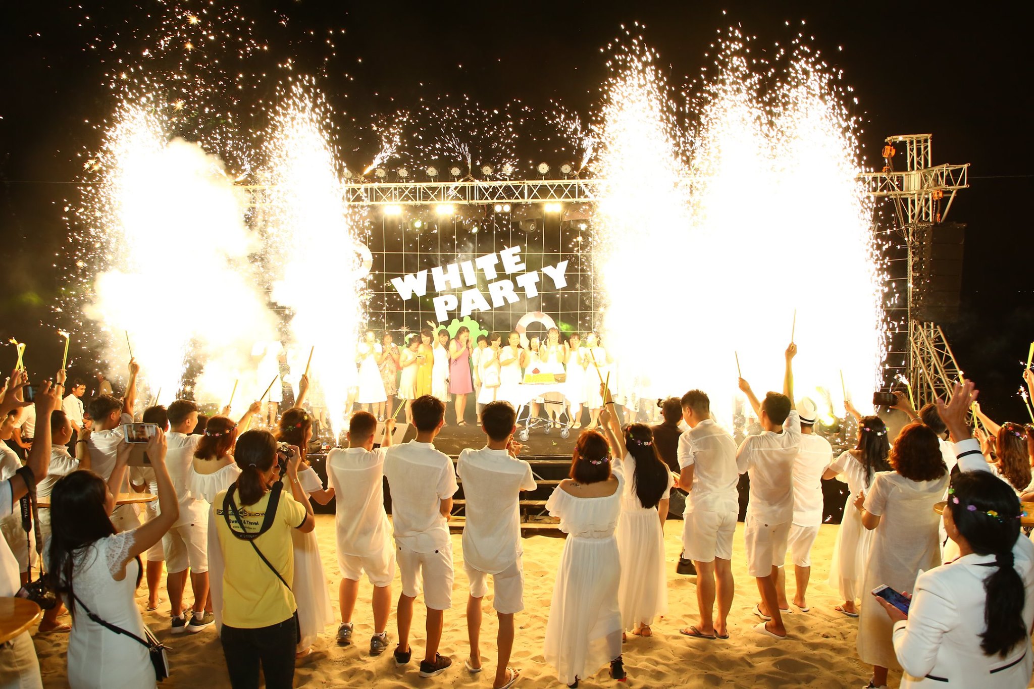 4 bước tạo nên chương trình gala dinner hay cho doanh nghiệp