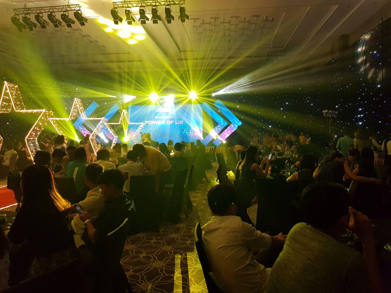 Cùng Saigontourist cháy hết mình với đêm Gala Dinner “The Power Of Us” tại Vinpearl Phú Quốc