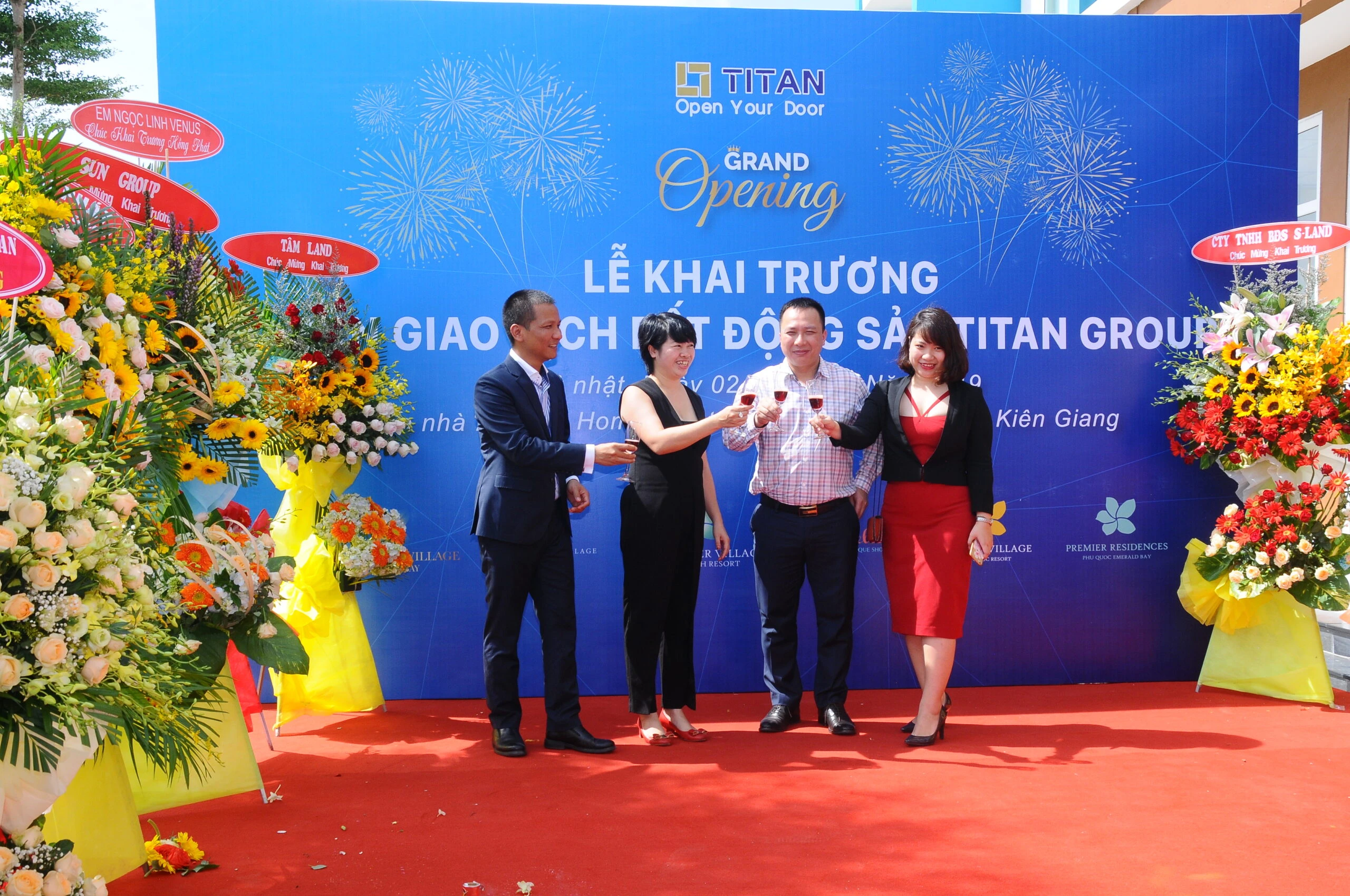 Nồng nhiệt buổi lễ khai trương sàn giao dịch bất động sản TITAN GROUP tại đảo ngọc Phú Quốc