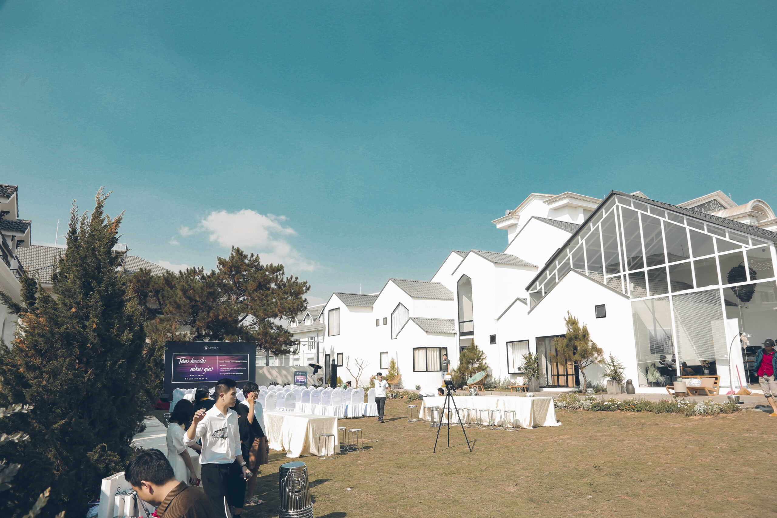 Tiệc tân hoạch niên gia Luxstay 2019 – Startup kỷ lục từ Shark Tank Việt Nam