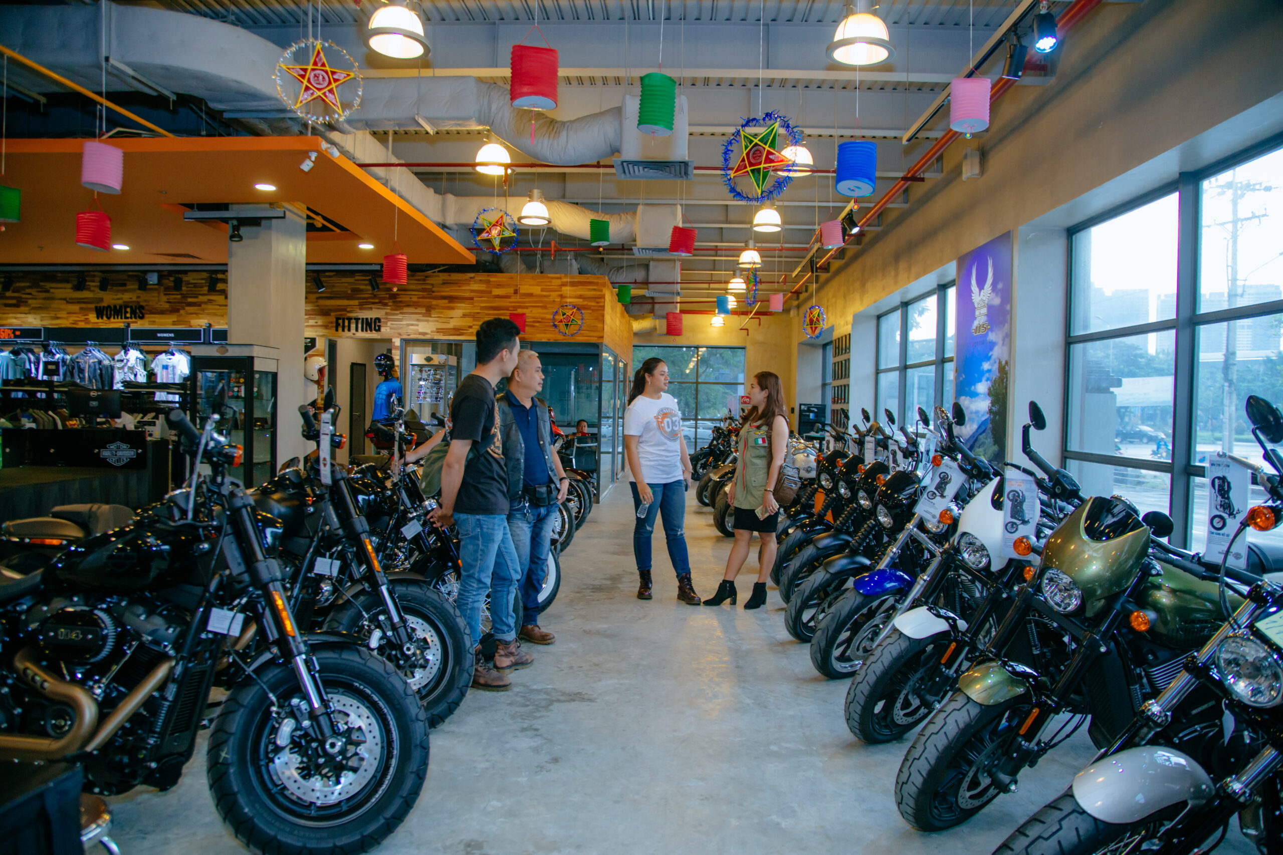 Bố cục không gian showroom tổ chức Trung Thu Harley-Davidson