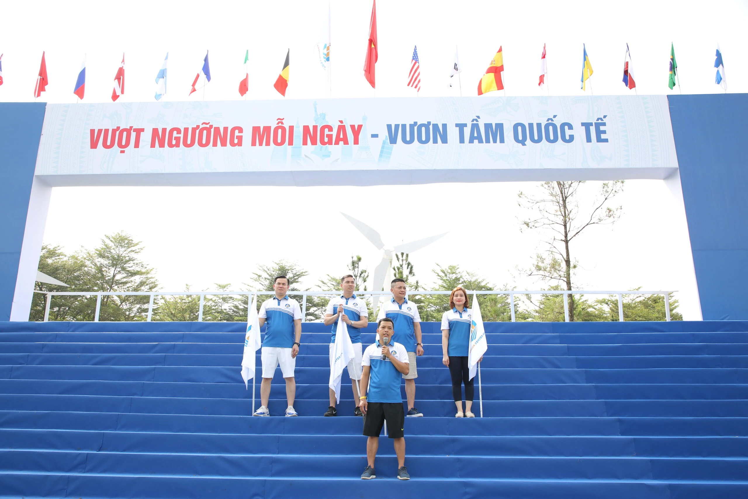 banner slogan team building cho doanh nghiệp