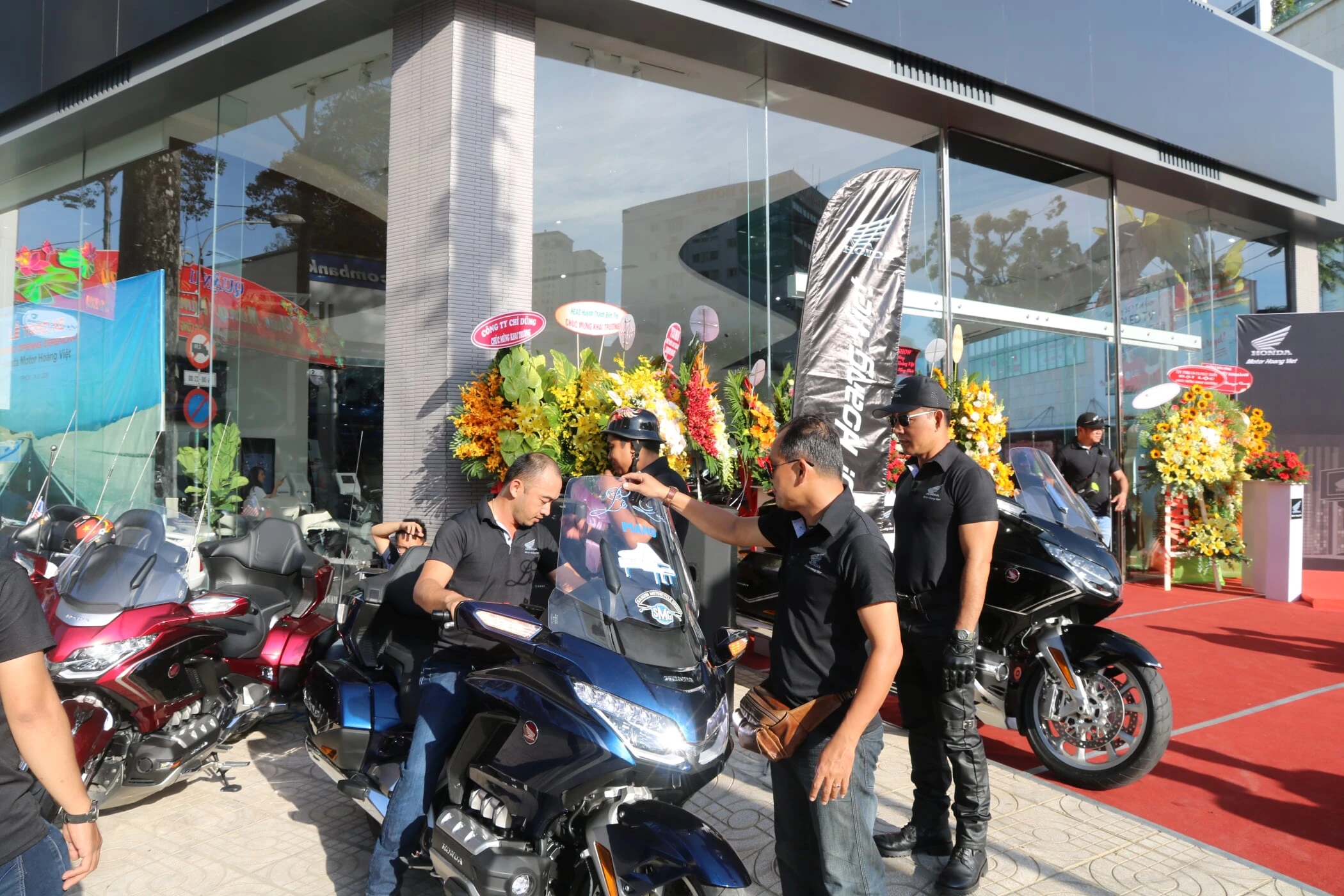 Lễ Khai Trương Showroom Honda Motor Hoàng Việt – Tiếp nối thành công trong thị trường xe phân khối lớn
