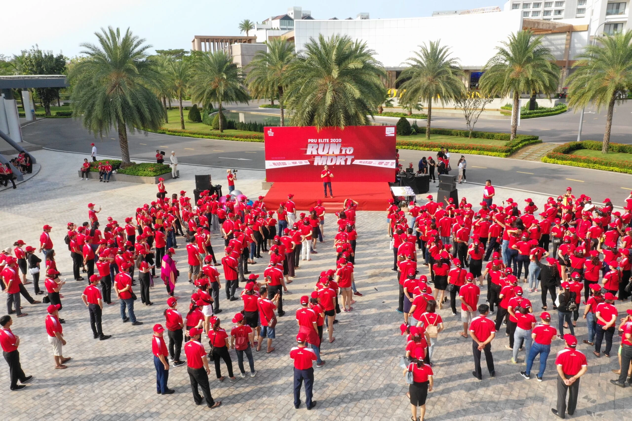 slogan bứt phá trong chương trình team building doanh nghiệp