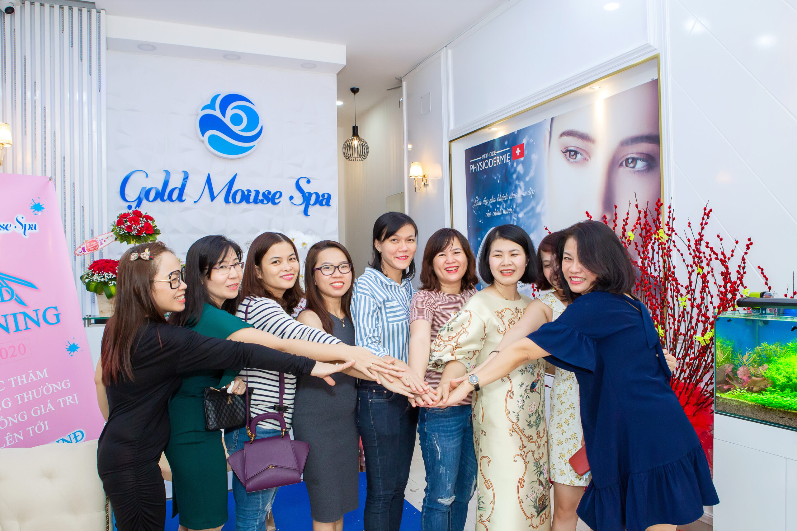 Nhộn nhịp ngày Lễ khai trương Thẩm Mỹ Viện Gold Mouse Spa – Đẹp với làn da khoẻ tự nhiên