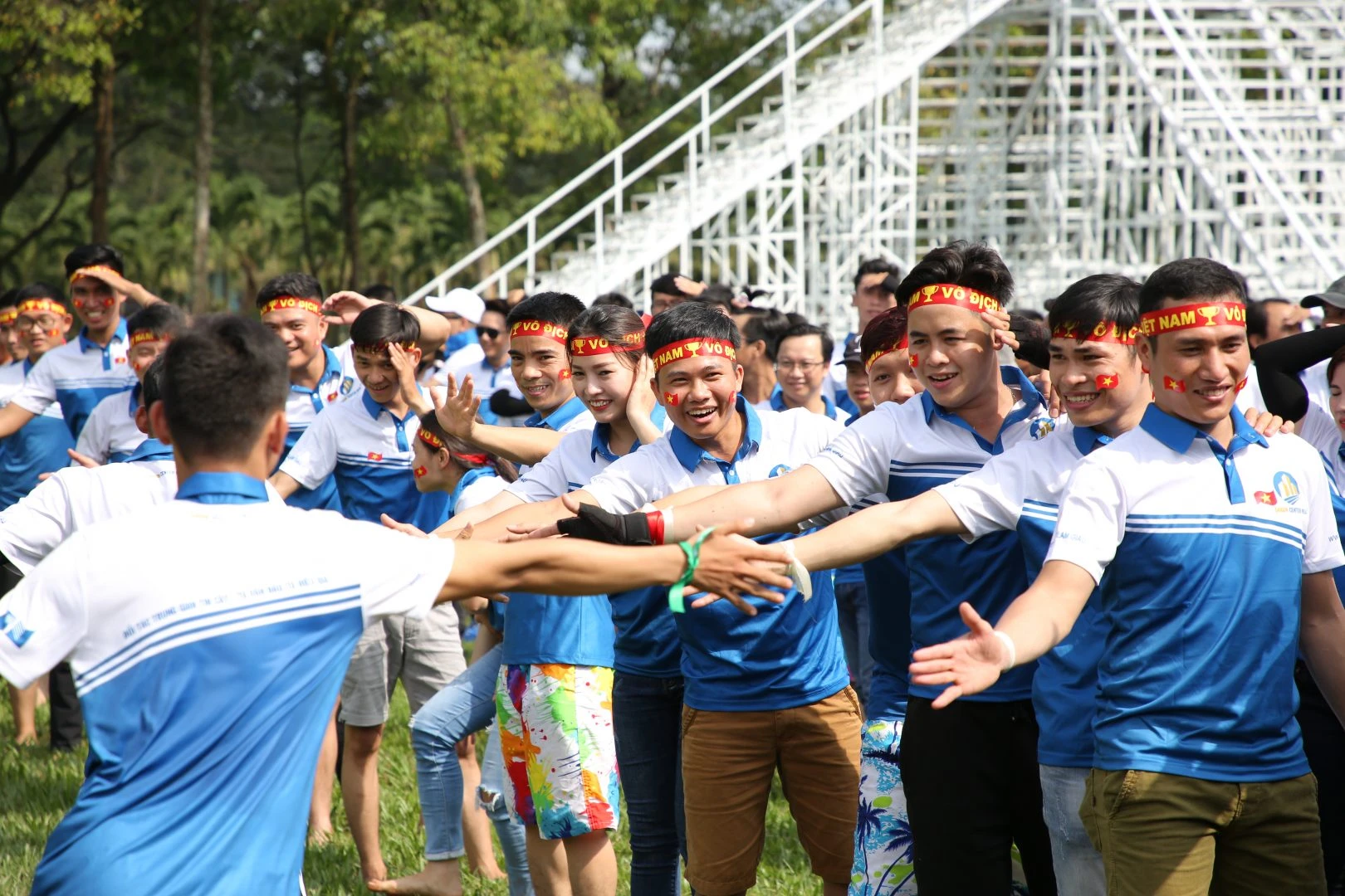 to chuc team building cho doanh nghiep tai tphcm