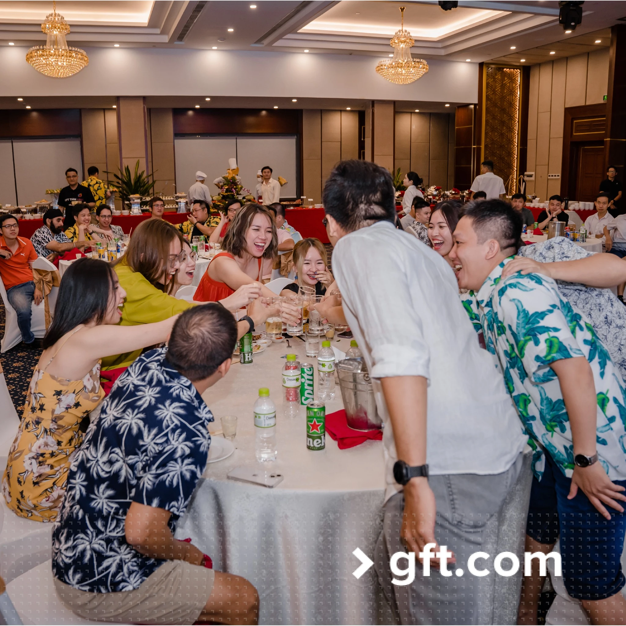 Khoảnh khắc giao lưu tại Gala Dinner GFT Technologies Vietnam