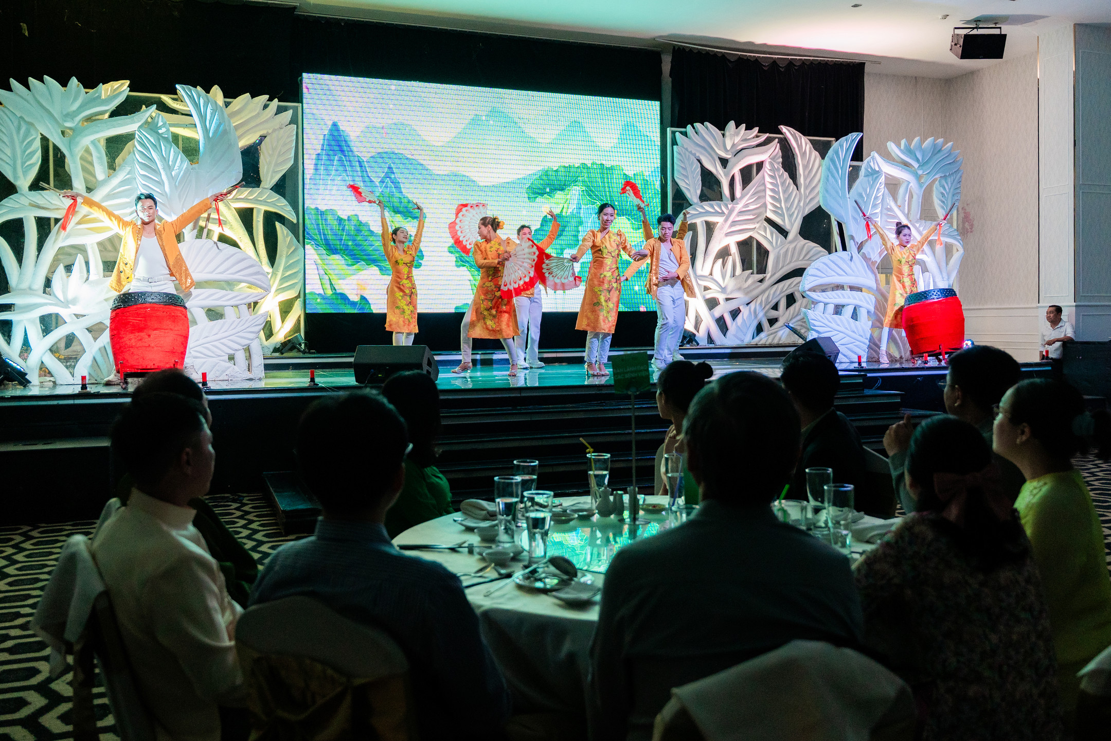 Khoảnh khắc tổng kết tại Year End Party Medical Saigon Group