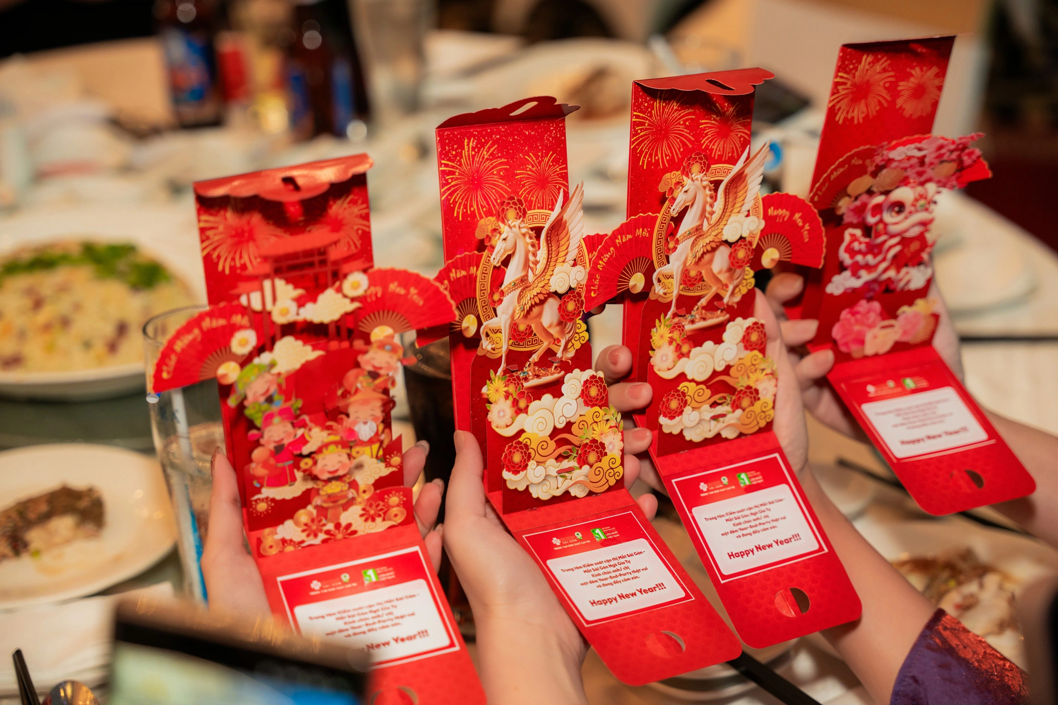 Bao lì xì được chuẩn bị cho chương trình WOW Tết
